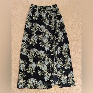 EVERLY | Navy Green Leaf Maxi Skirt With Slit | Size Small